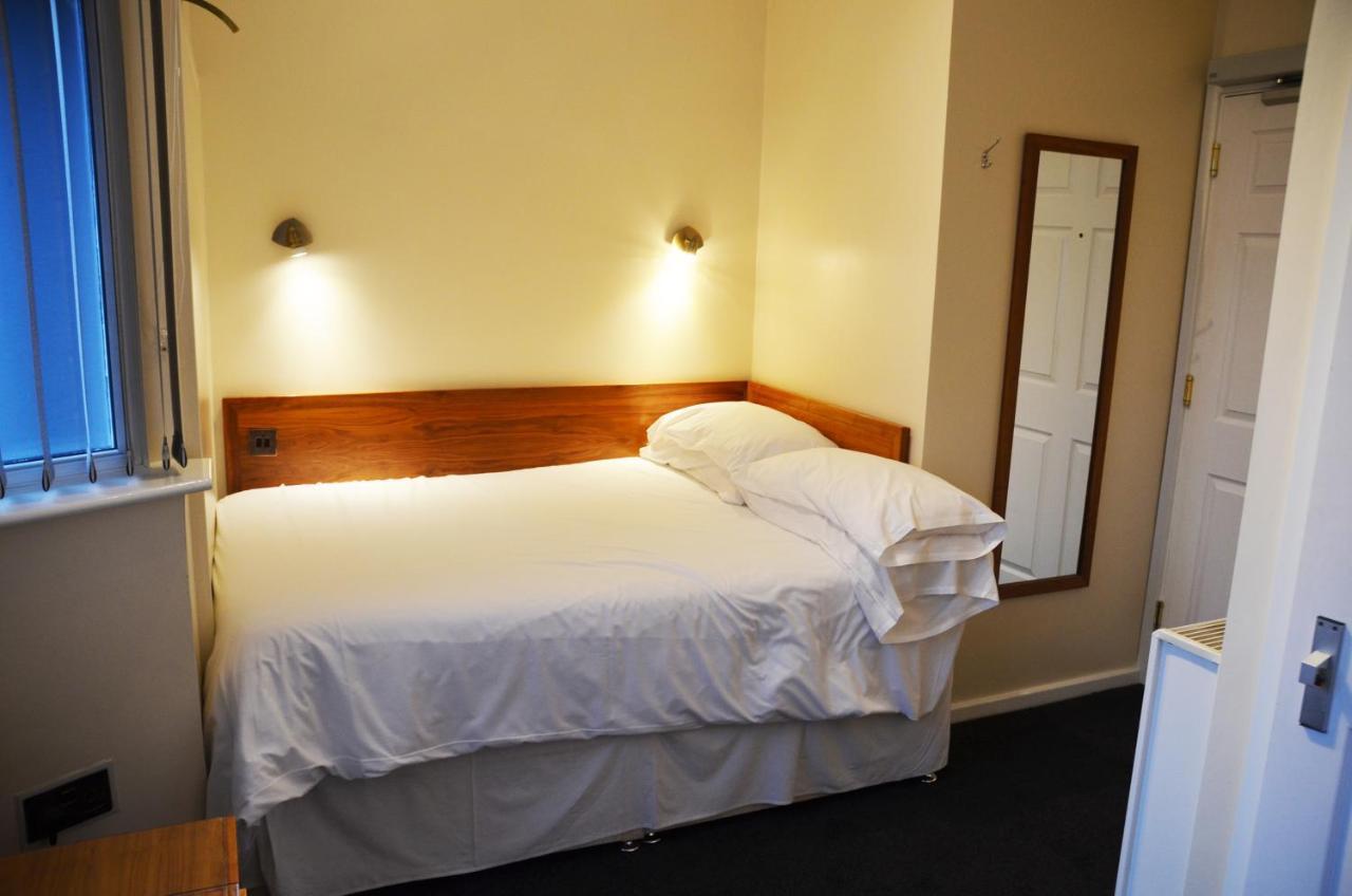 The Robin 2 Hotel Wolverhampton Ngoại thất bức ảnh