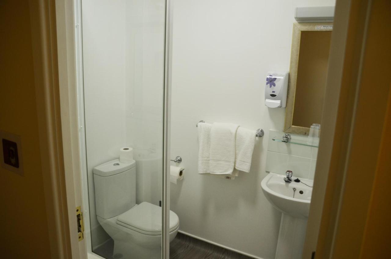 The Robin 2 Hotel Wolverhampton Ngoại thất bức ảnh